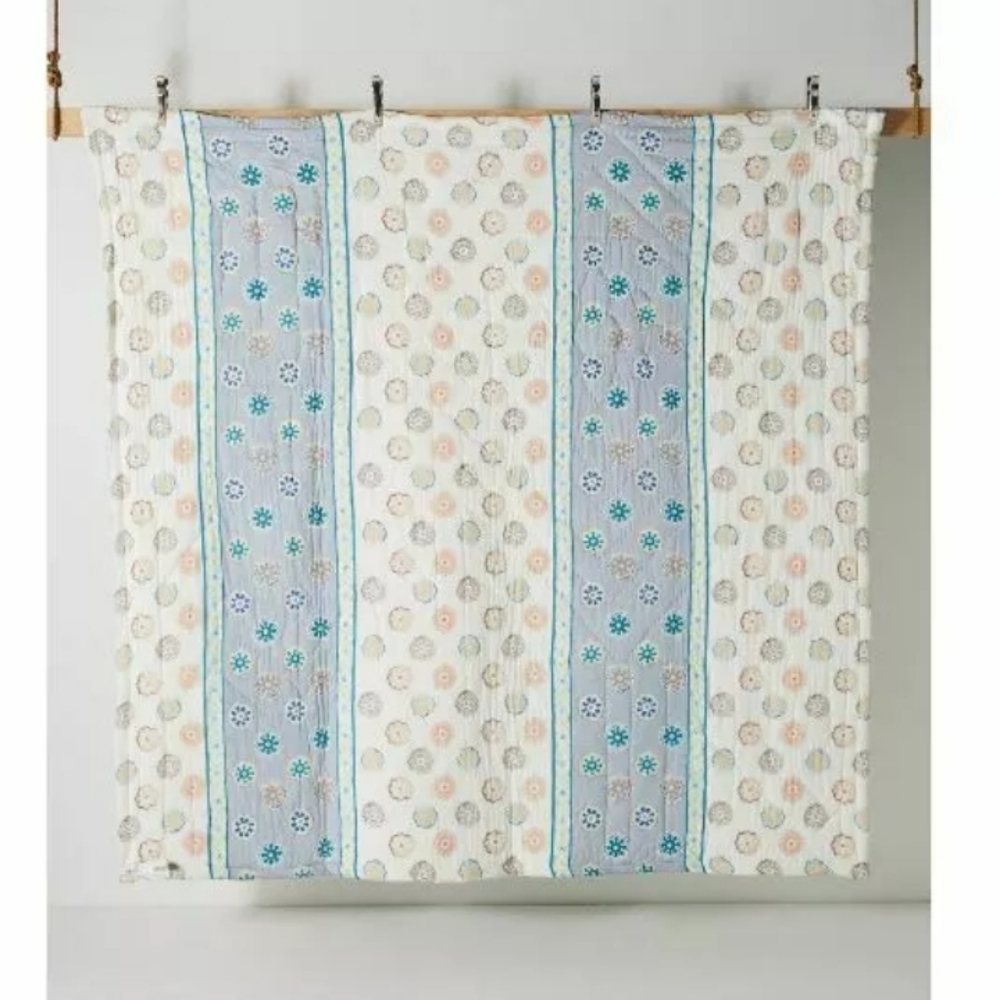 ANTHROPOLOGIE PONSONBY QUEEN QUILT - Picture 3 of 4